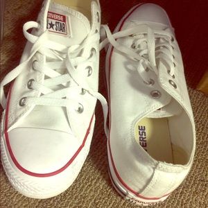 Converse sneakers. Brand new, size 10